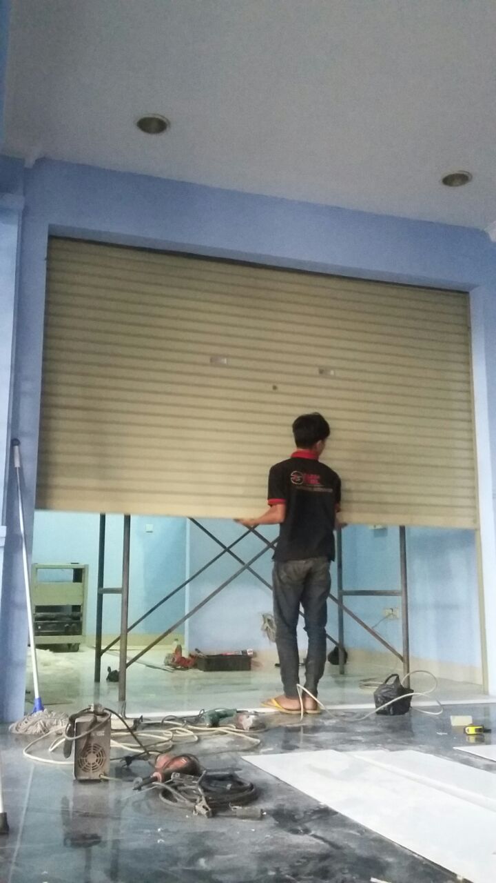 Pembuat Rolling Door