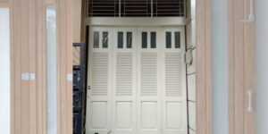 Pintu Garasi Sederhana